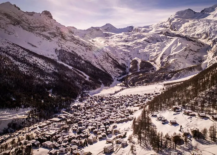 Dominic B By Interhome *