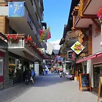 Dominic B By Interhome 萨斯费